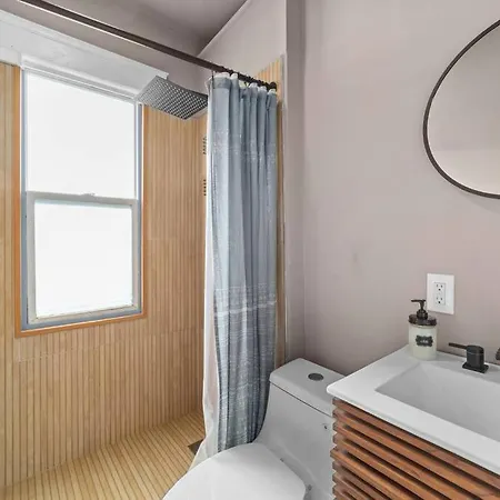Pet Friendly 2Br In Little Italy # 3 Apartamento Cleveland Exterior foto