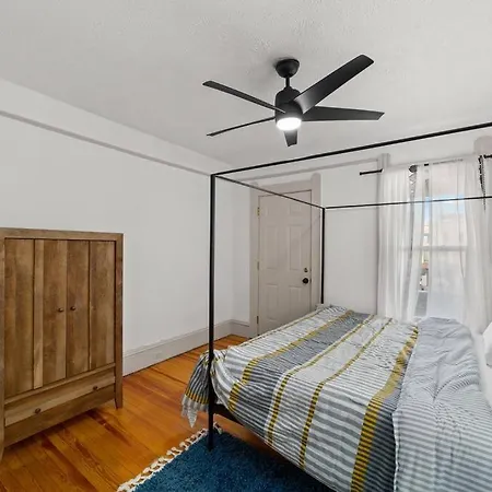 Pet Friendly 2Br In Little Italy # 3 Apartamento Cleveland Exterior foto