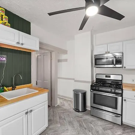 Pet Friendly 2Br In Little Italy # 3 Apartamento Cleveland Exterior foto