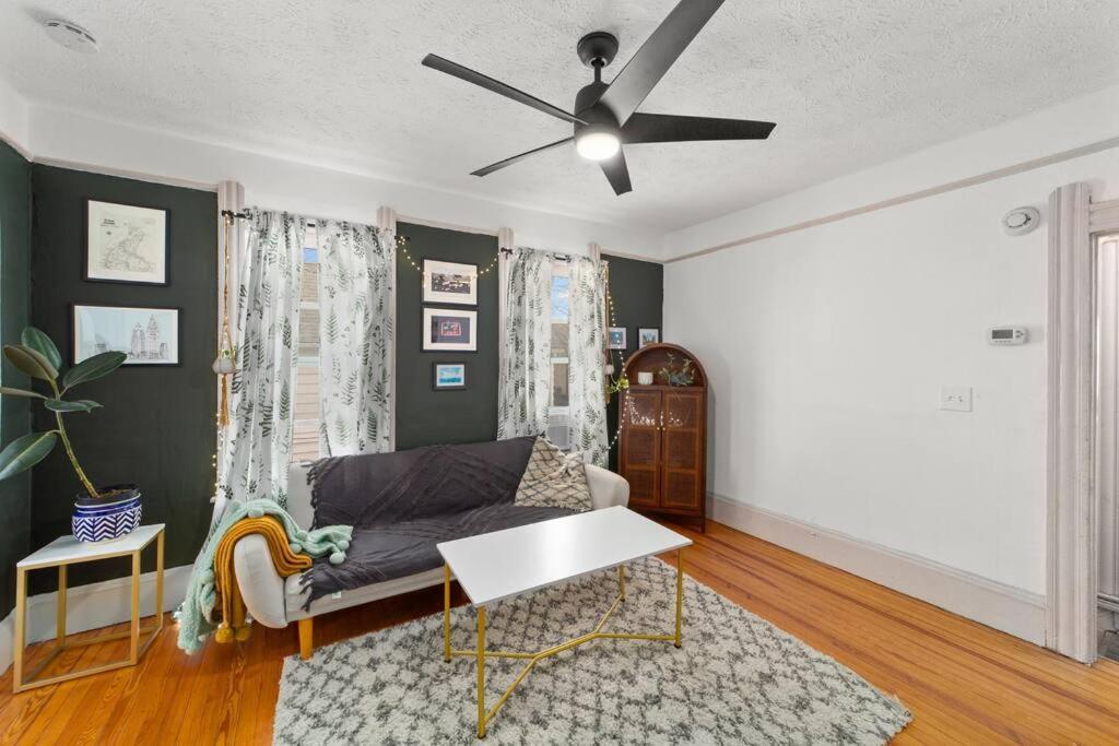 Apartment Pet Friendly 2br In Little Italy # 3 Cleveland